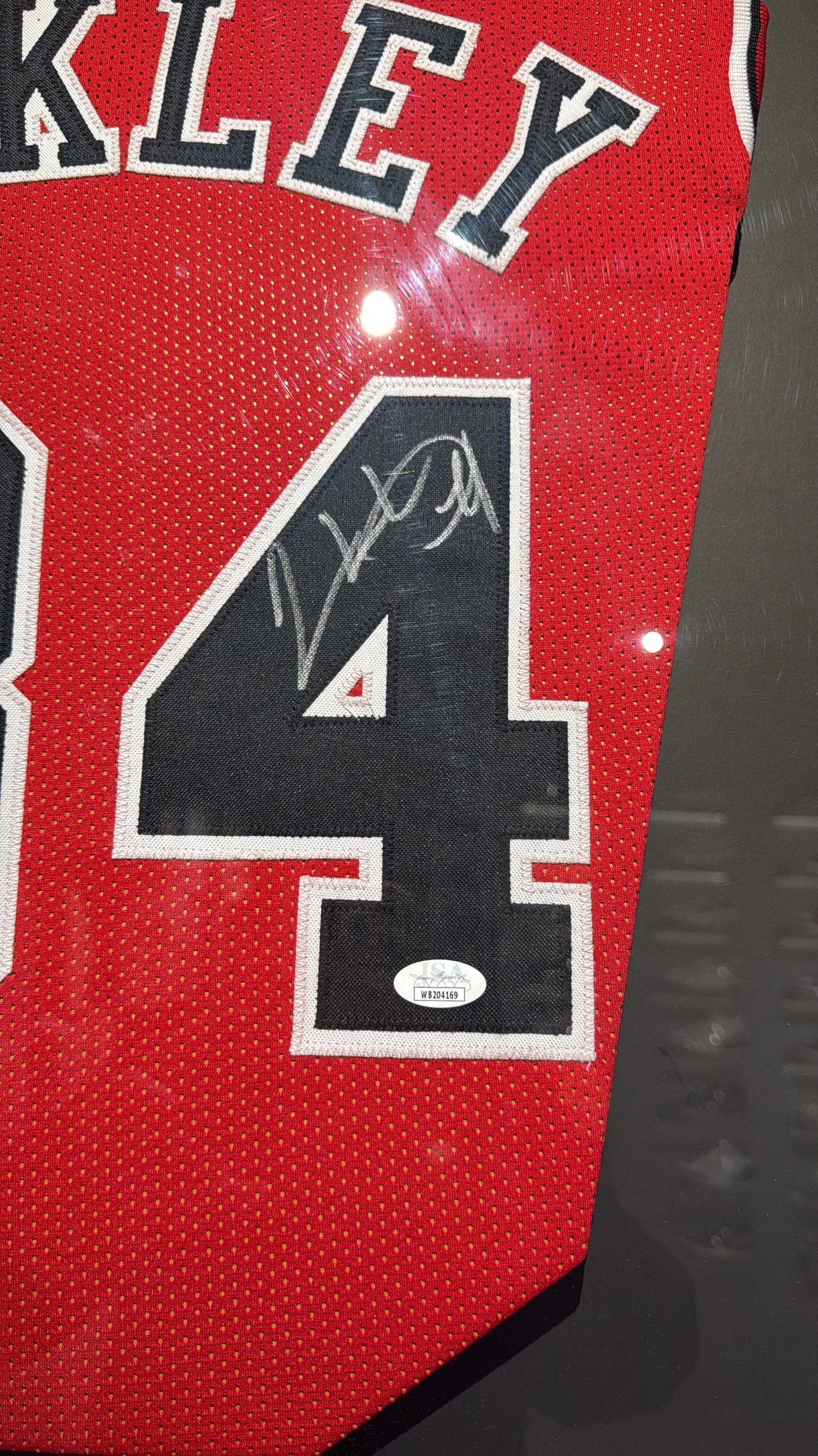 Charles Oakley Signed Chicago Bulls Jersey