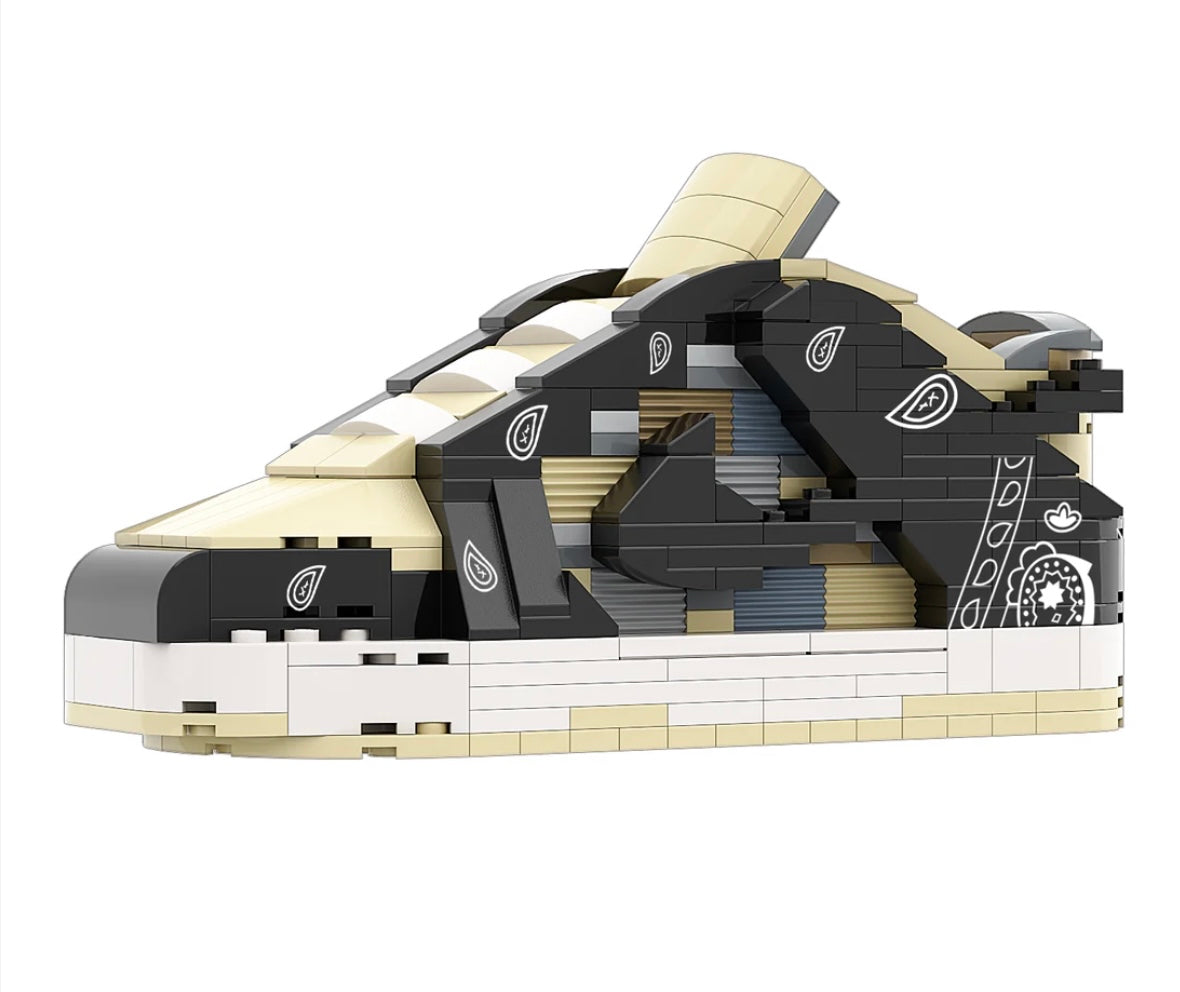 "SB Dunk Travis Scott" Sneaker Bricks with Mini Figure