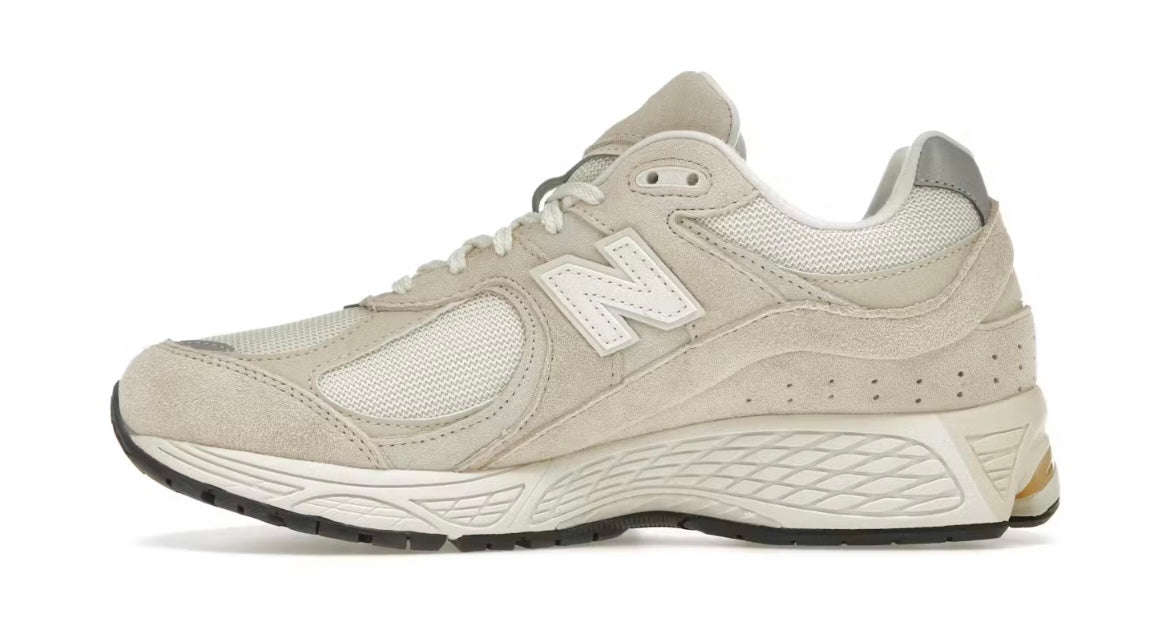 New Balance 2002R
Off White