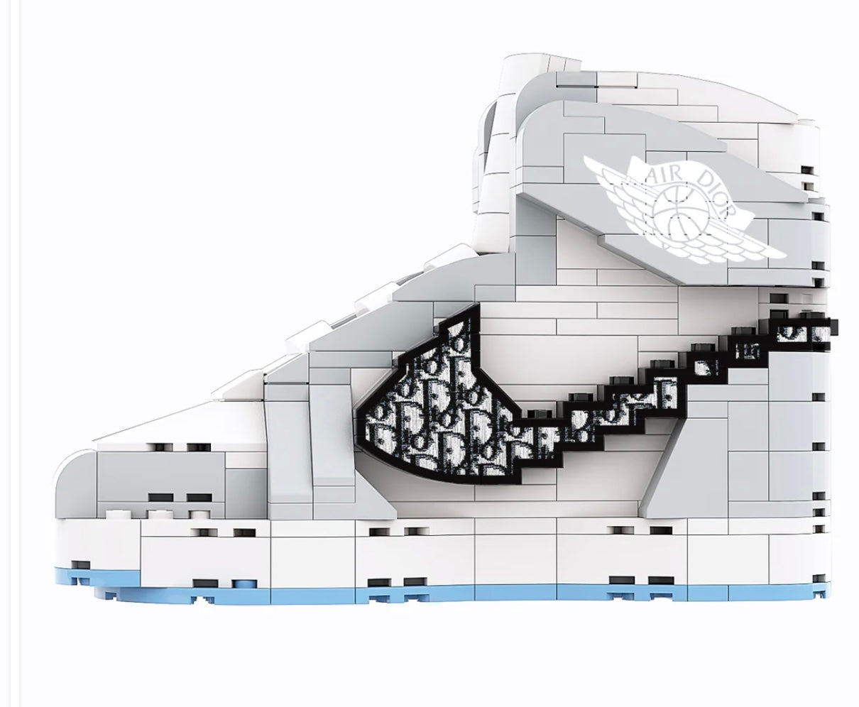 "AJ1 Dior High" Sneaker Bricks with Mini Figure