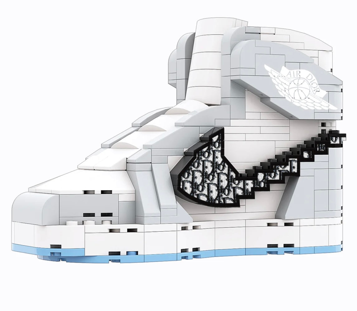 "AJ1 Dior High" Sneaker Bricks with Mini Figure