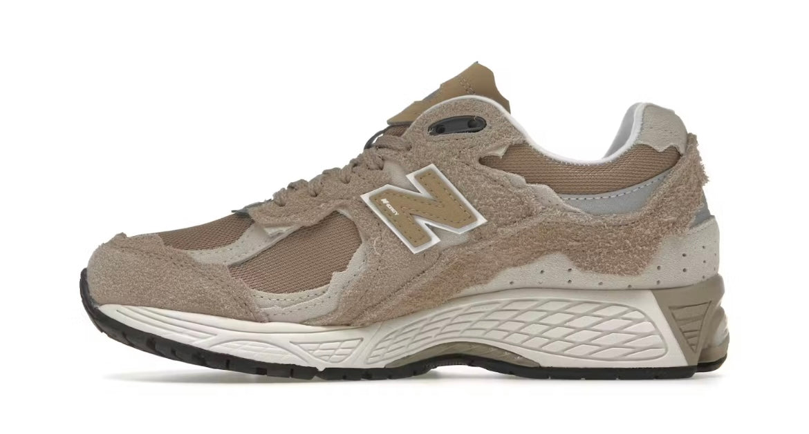New Balance 2002R
Protection Pack Driftwood
