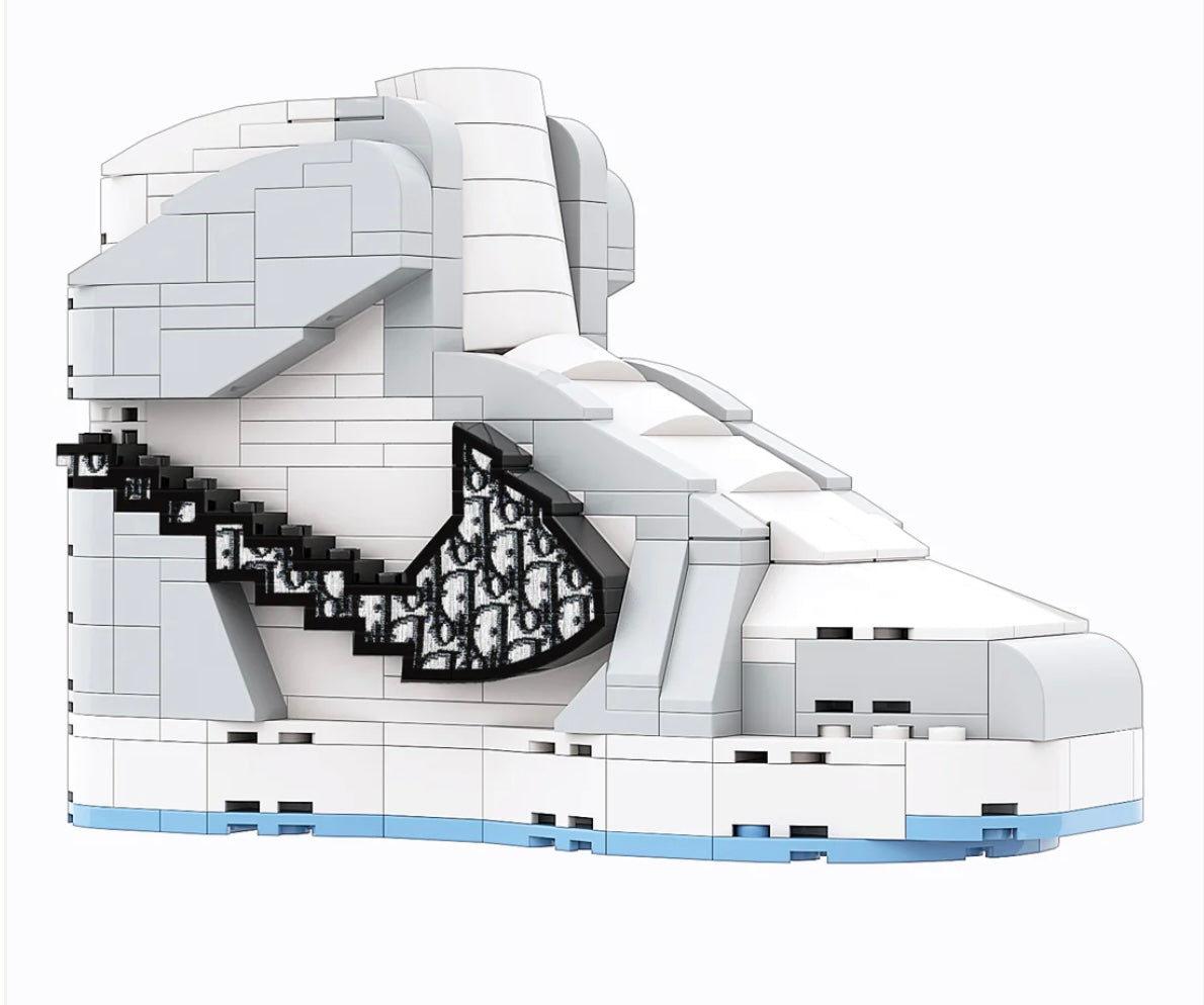 "AJ1 Dior High" Sneaker Bricks with Mini Figure