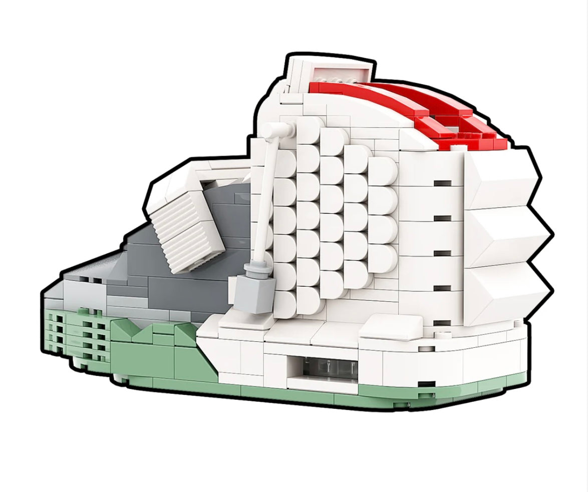 "Yeezy Plumtium" Sneaker Bricks with Mini Figure