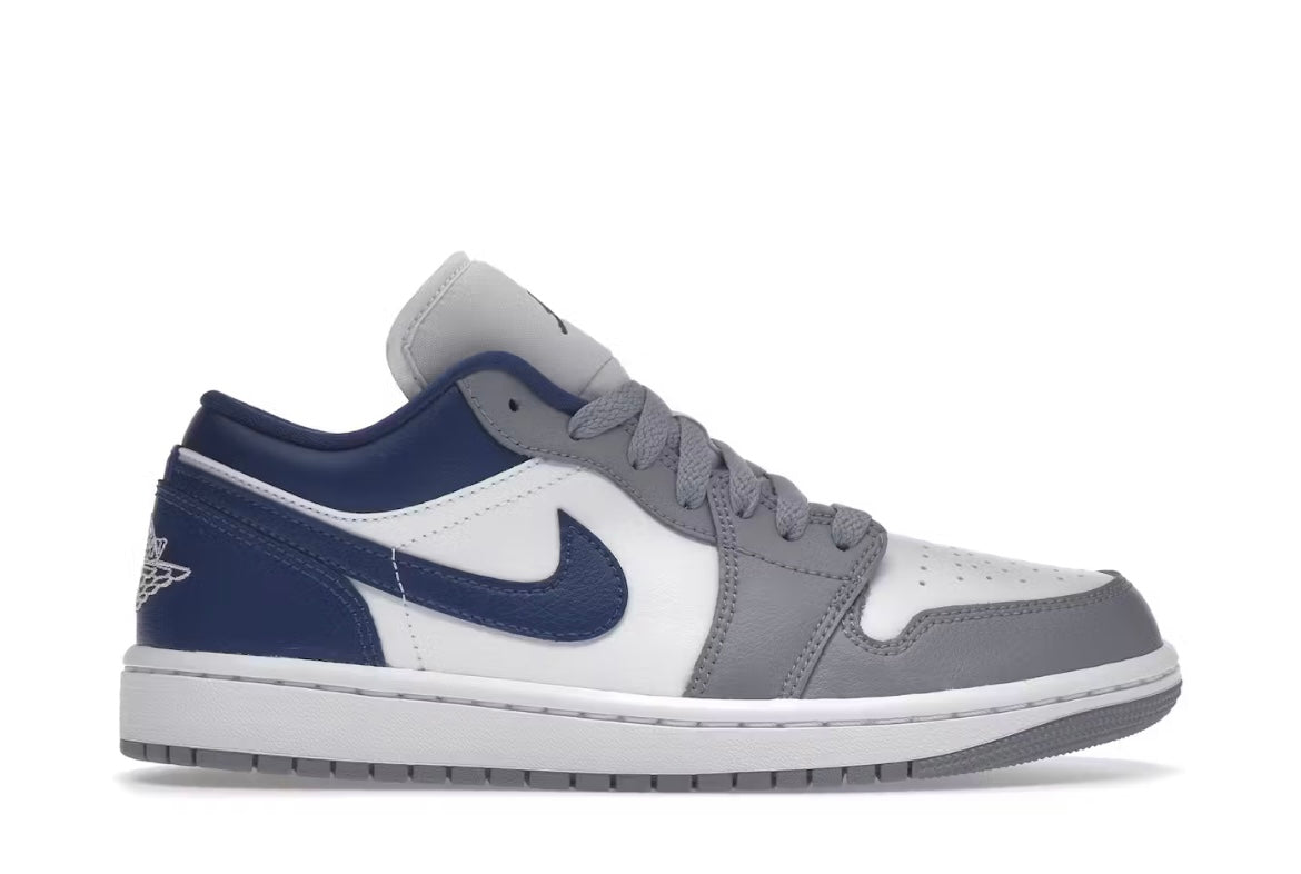 Jordan 1 Low
Stealth French Blue (W)