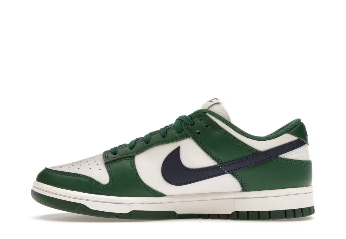 Nike Dunk Low Retro
Gorge Green Midnight Navy (W)