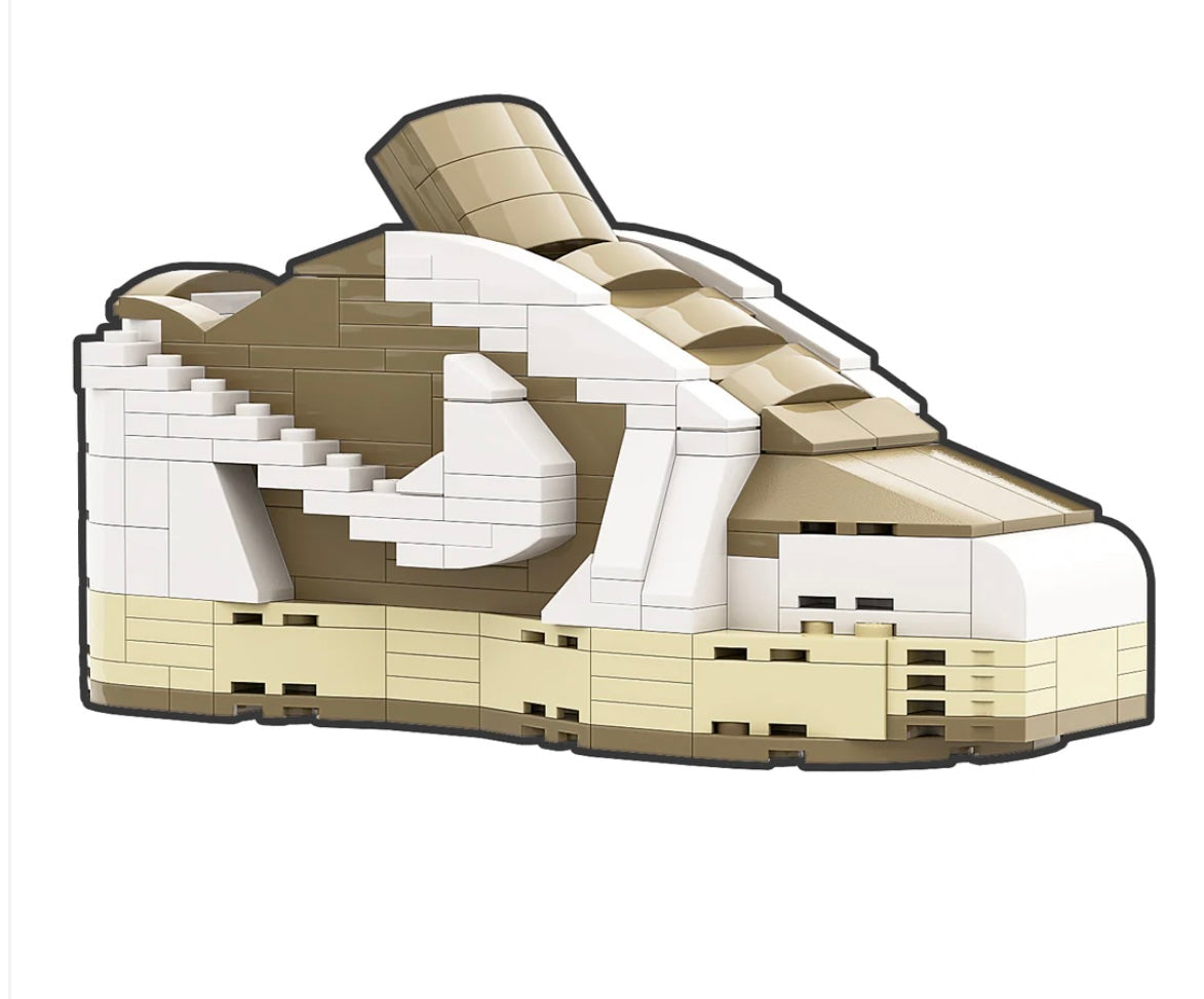 "AJ1 Travis Scott low Reverse Mocha" Sneaker Bricks with Mini Figure