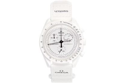 Swatch x Omega Bioceramic Moonswatch Mission To Moonphase Snoopy
SO33W700