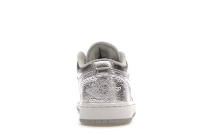 Jordan 1 Low SE Metallic Silver (W)