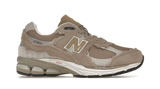 New Balance 2002R
Protection Pack Driftwood